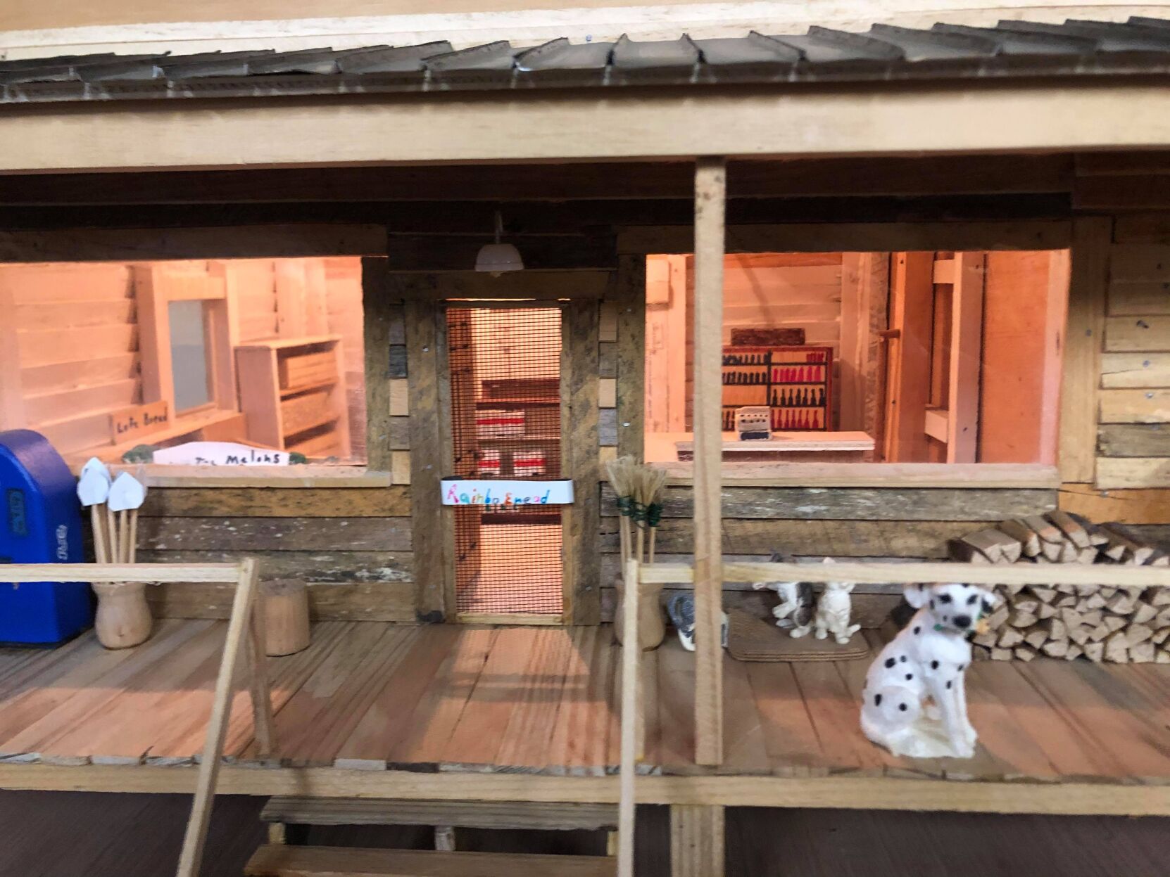 models leatherwood inside2
